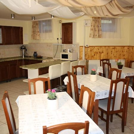 Harmonia Apartmanhaz Hajduszoboszlo Exterior photo