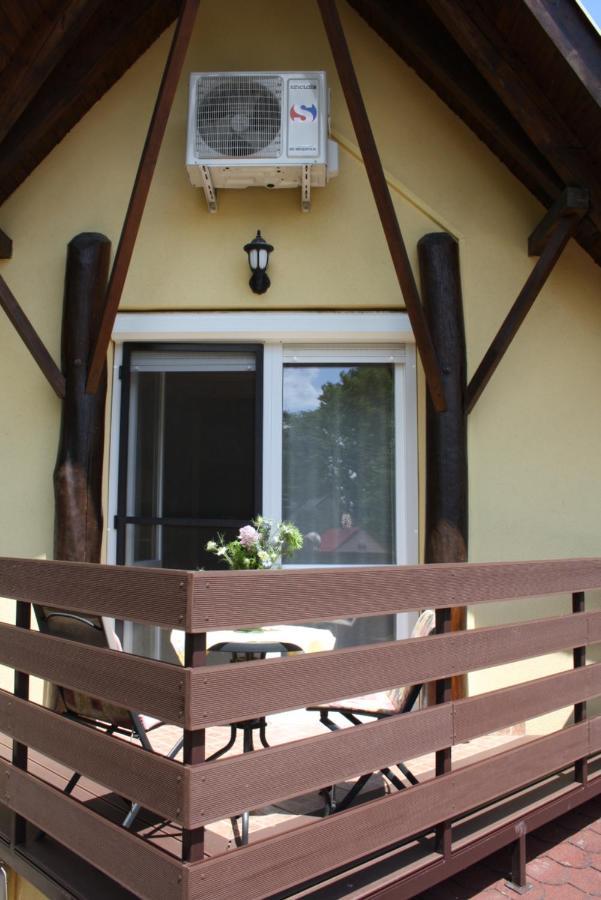 Harmonia Apartmanhaz Hajduszoboszlo Exterior photo